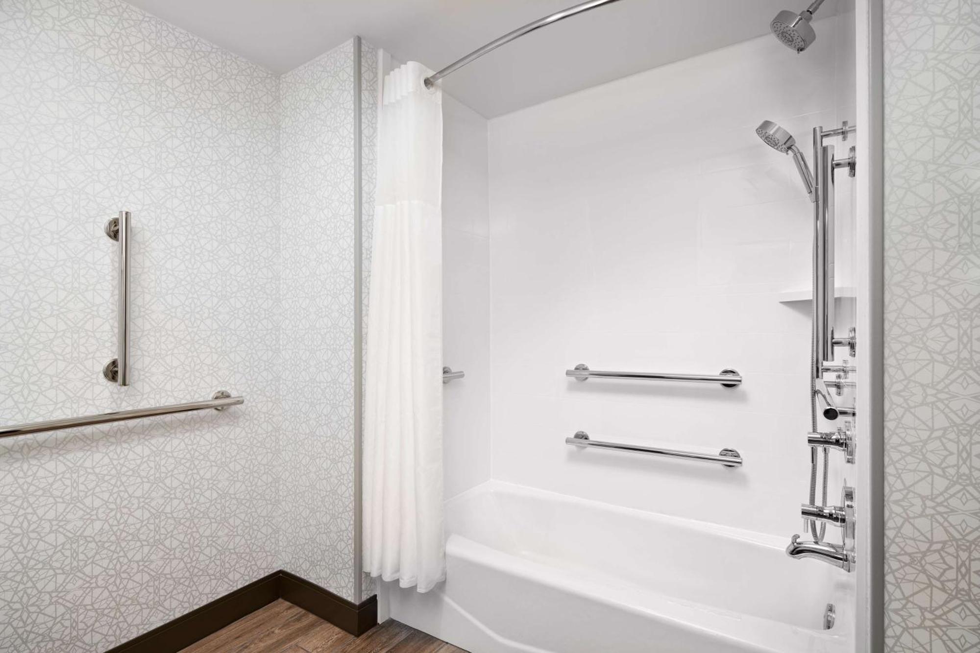 Hampton Inn كلوستون المظهر الخارجي الصورة